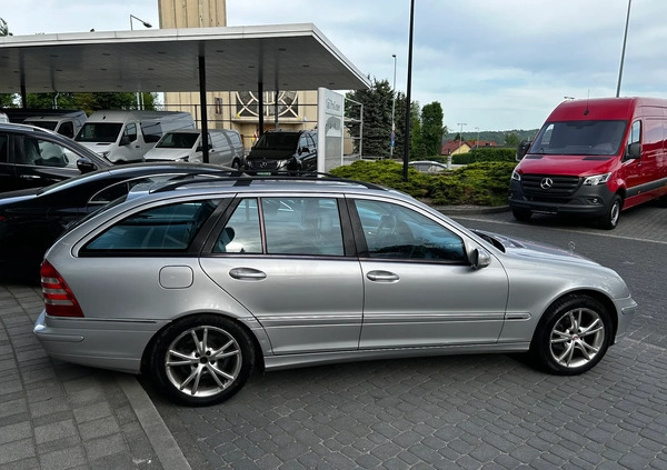 Mercedes-Benz Klasa C cena 24900 przebieg: 233000, rok produkcji 2002 z Kraków małe 67